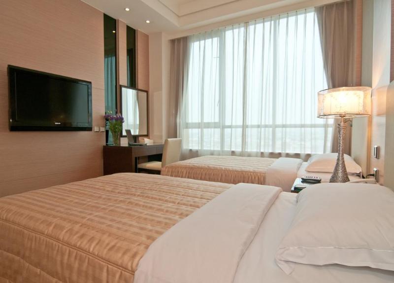 Ever Delightful Business Hotel Chiayi City Exterior photo